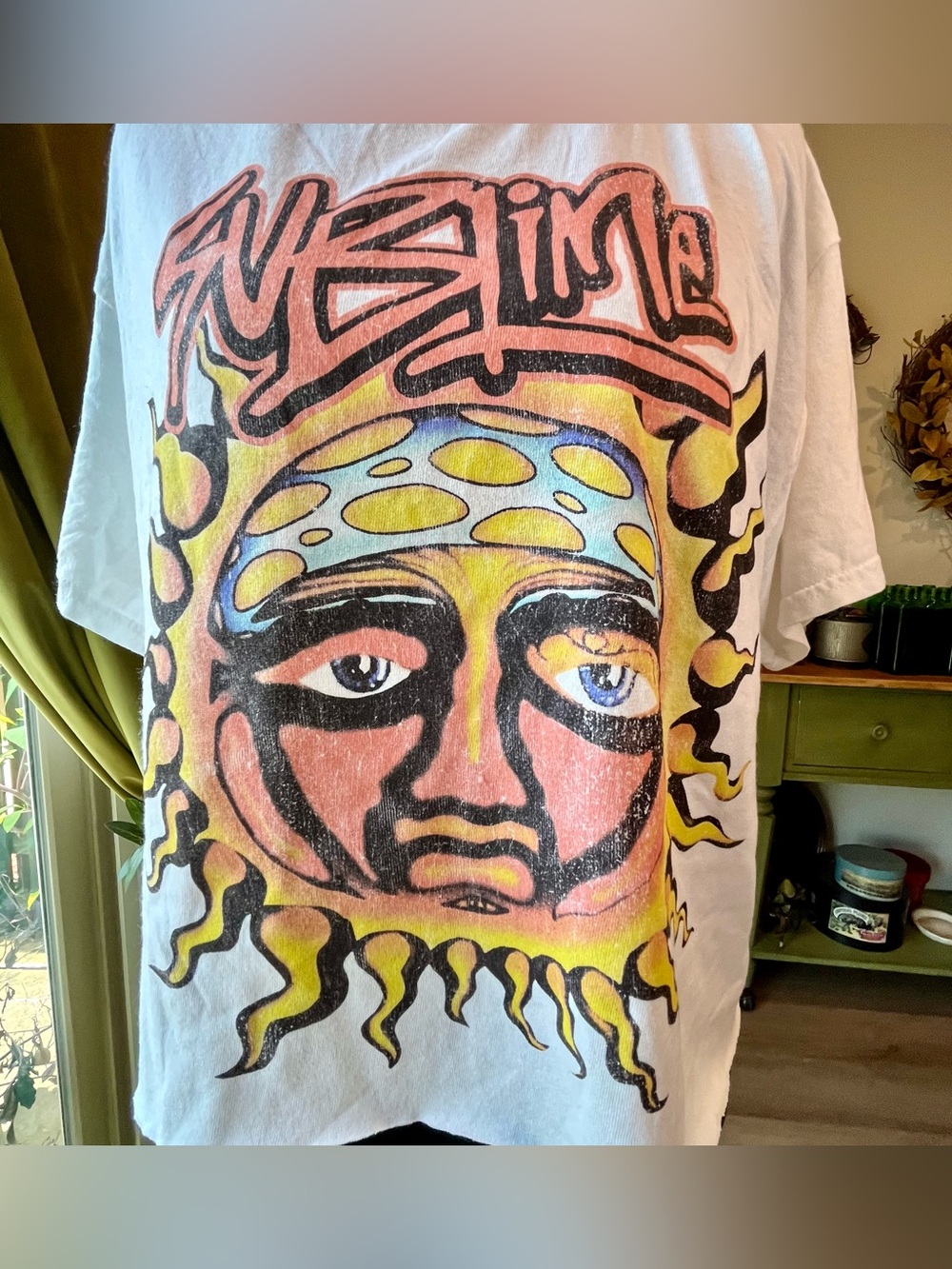 Sublime White Graphic T-Shirt, Cropped, Distressed, M/L Unisex - Picture 6 of 7